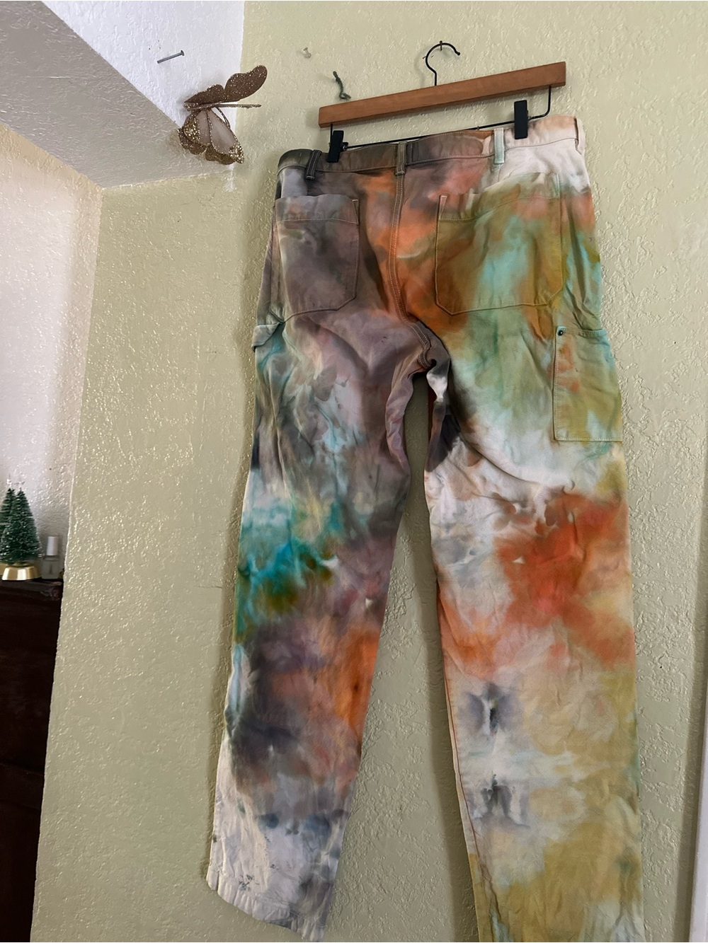 GAP Men's Tie-Dye Cargo Pants — Orange, Green, Gray - Picture 6 of 9